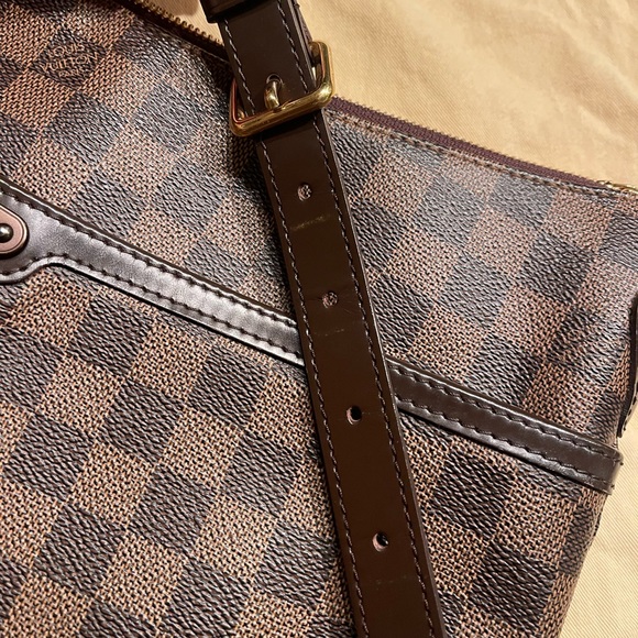 RARE! LOUIS VUITTON Bloomsbury GM (Largest size) Damier Ebene Crossbody - Picture 14 of 16
